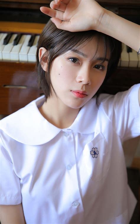 揭秘那些深夜影院背后的故事：为何它们吸引无数观众？